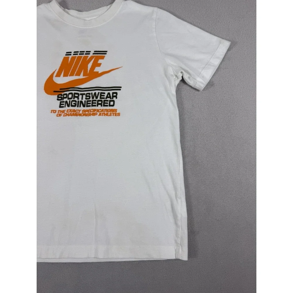 Nike Sportswear Engineered To The Exact Specifications T-shirt Size XL